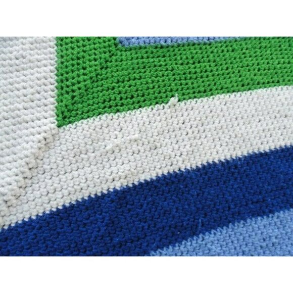 Vtg Very Large Handmade Crocheted Bedspread Afghan Blues Green White Square - Picture 3 of 10